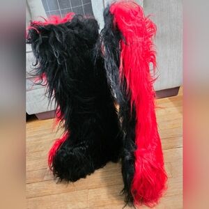 Dolls Kill Womens Faux Fur Boots Size 8